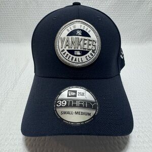New Era Black Yankees 39THIRTY Cap